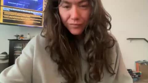 Snapshot of bendlikebecks chatting on April 30, 2026, 12:00 pm bendlikebecks online show from April 30, 2026, 12:00 pm