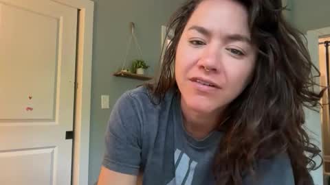 Snapshot of bendlikebecks chatting on May 7, 2026, 12:32 pm bendlikebecks online show from May 7, 2026, 12:32 pm