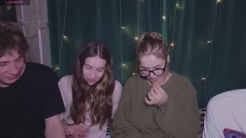 Snapshot of benevolently chatting on February 3, 2026, 6:13 pm KENDALL NATHAN online show from February 3, 2026, 6:13 pm