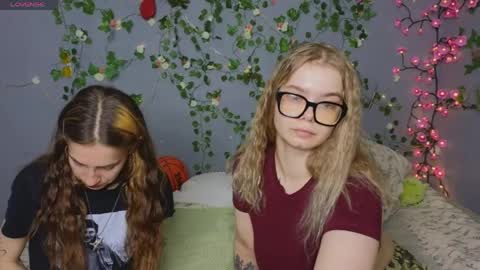 KENDALL  NATHAN online show from May 19, 2026, 8:53 am