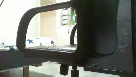 Snapshot of beninoam75 chatting on December 2, 2025, 4:02 pm beninoam75 online show from December 2, 2025, 4:02 pm