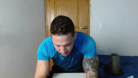 benjamin_isaac online show from December 14, 2024, 10:28 pm