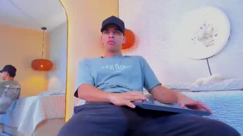 Snapshot of benjamin_more chatting on June 24, 2026, 1:04 am BENJAMIN online show from June 24, 2026, 1:04 am