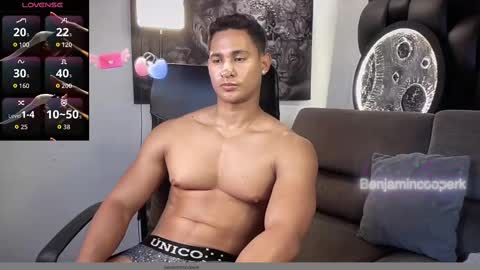 benjamincooperk online show from October 24, 2025, 2:02 pm