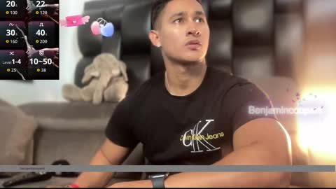 benjamincooperk online show from November 16, 2025, 7:58 am