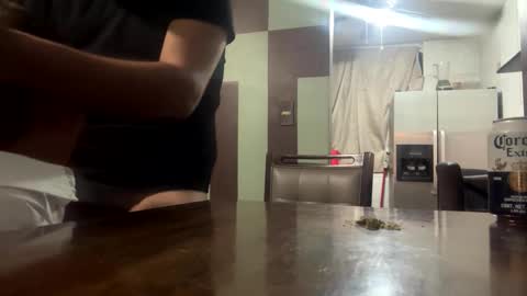 Snapshot of benny_yourdaddy chatting on March 6, 2025, 9:25 am benny_yourdaddy online show from March 6, 2025, 9:25 am