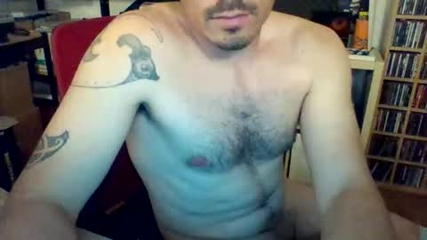 Snapshot of bennyhola chatting on May 30, 2026, 12:30 am BennyHola online show from May 30, 2026, 12:30 am