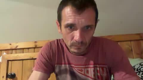Snapshot of bennymn chatting on June 19, 2026, 1:43 am benny and innocentvixon online show from June 19, 2026, 1:43 am