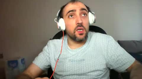 bentish online show from December 4, 2024, 1:42 pm