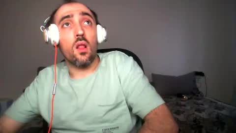 bentish online show from December 9, 2024, 2:28 pm