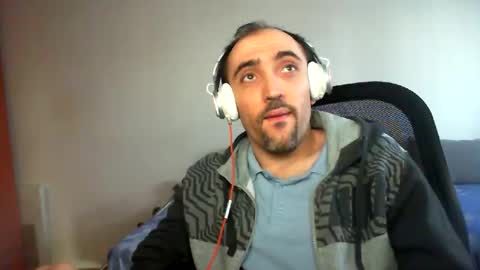 bentish online show from February 15, 2025, 2:44 pm