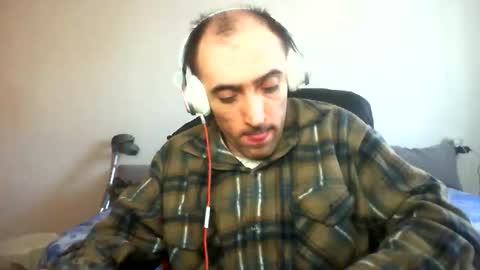 bentish online show from December 17, 2025, 7:47 am