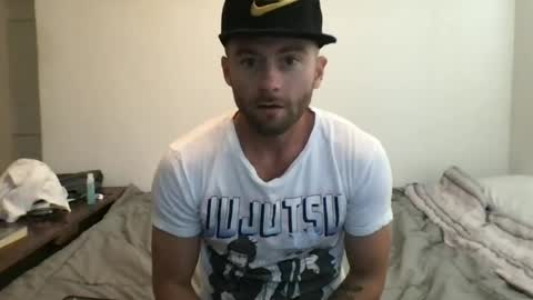 Snapshot of bentleysmooth chatting on August 2, 2026, 4:49 pm bentleysmooth online show from August 2, 2026, 4:49 pm