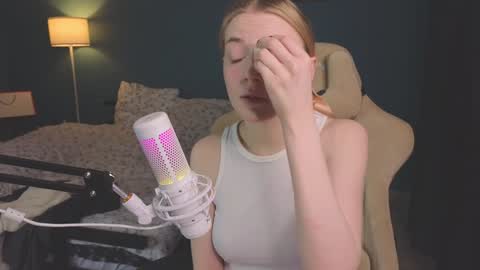 Alice online show from December 9, 2024, 7:39 pm