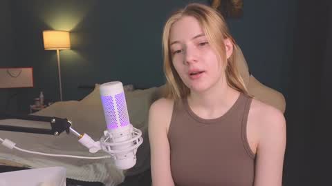 Alice online show from February 1, 2025, 11:21 am