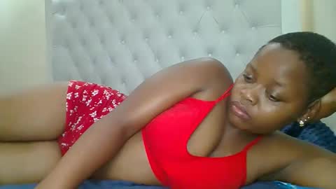 Snapshot of berbie_eva chatting on December 18, 2025, 7:47 am Berbie eva online show from December 18, 2025, 7:47 am