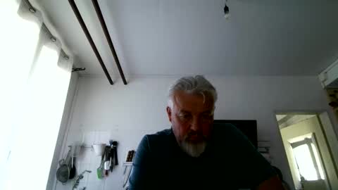 Snapshot of berg_boy chatting on April 22, 2026, 8:06 am Martin online show from April 22, 2026, 8:06 am