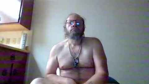 bergeeric1970 online show from March 28, 2026, 4:34 am