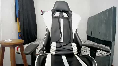 Bergon77 online show from April 14, 2026, 5:57 am