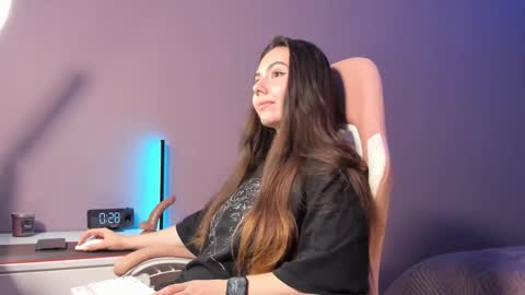 BeriesNiks online show from September 26, 2025, 5:28 pm