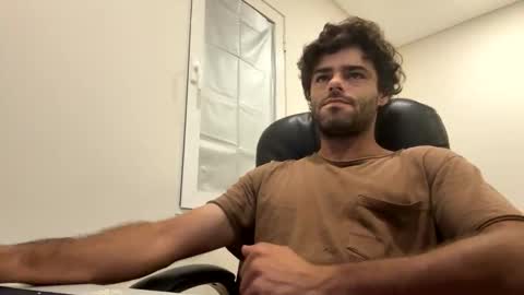 Snapshot of berltex chatting on October 23, 2025, 5:40 am Berltex online show from October 23, 2025, 5:40 am