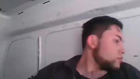 Snapshot of bermos_cs chatting on October 20, 2025, 3:12 pm AXEL NIELS online show from October 20, 2025, 3:12 pm