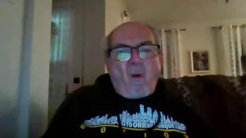 bernard1102 online show from January 6, 2025, 10:05 pm