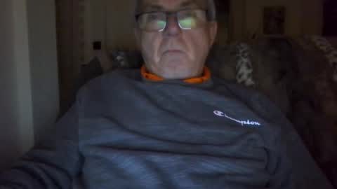 bernard1102 online show from January 8, 2025, 2:57 am