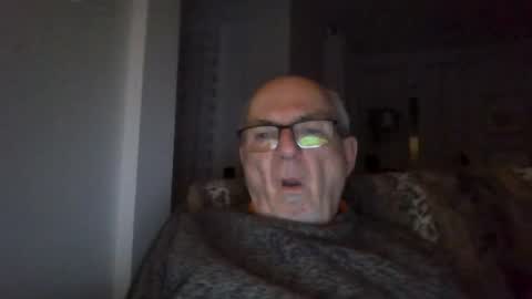 bernard1102 online show from January 23, 2025, 2:55 am