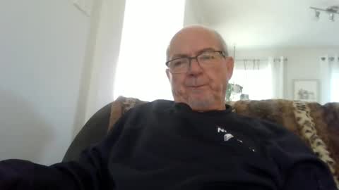 bernard1102 online show from September 10, 2025, 12:38 pm