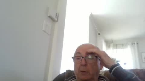Snapshot of bernard1102 chatting on May 9, 2026, 1:16 pm bernard1102 online show from May 9, 2026, 1:16 pm