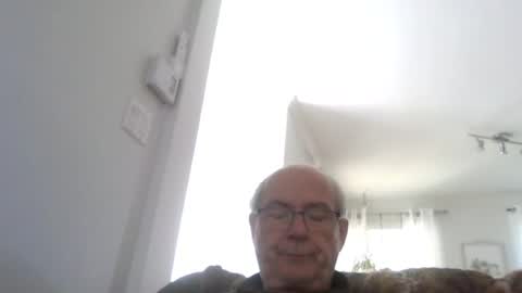 Snapshot of bernard1102 chatting on July 6, 2026, 3:03 pm bernard1102 online show from July 6, 2026, 3:03 pm