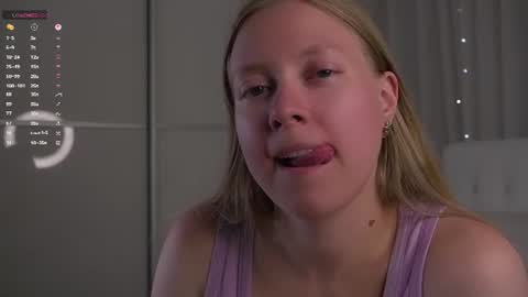 Snapshot of berniedelamora chatting on August 9, 2026, 1:38 pm Mira online show from August 9, 2026, 1:38 pm