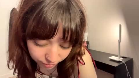 Snapshot of bernitaazen chatting on July 28, 2026, 8:52 pm Lucy online show from July 28, 2026, 8:52 pm