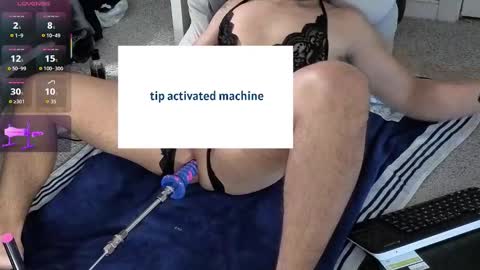 Snapshot of berriess_ chatting on March 20, 2026, 11:59 am berriess_ online show from March 20, 2026, 11:59 am