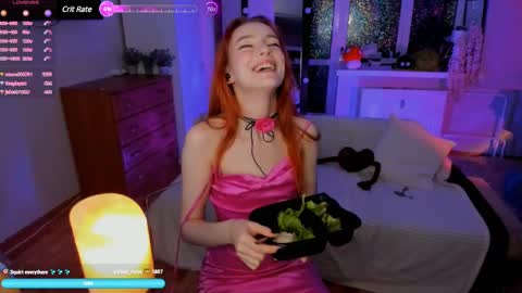 Snapshot of berrryjelly chatting on February 14, 2025, 3:26 pm Hi Im NikaComing back online on Monday 3 online show from February 14, 2025, 3:26 pm