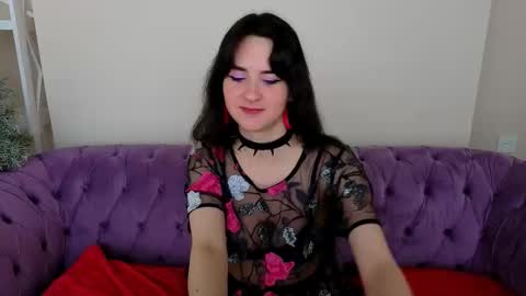 Violette online show from March 17, 2026, 2:31 pm