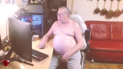 Snapshot of best127 chatting on February 25, 2025, 8:30 pm jean online show from February 25, 2025, 8:30 pm