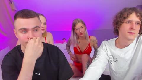 Danny and Kira online show from February 21, 2025, 11:43 pm