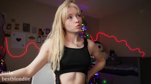 Chloe Next stream on Friday online show from December 29, 2024, 5:33 pm