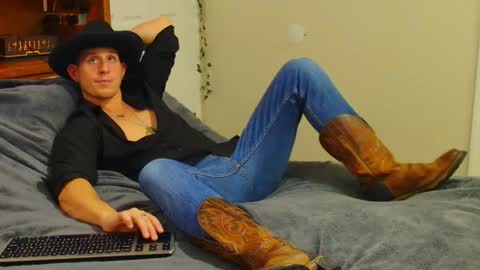 twitter zack1fisher online show from December 19, 2025, 12:17 am