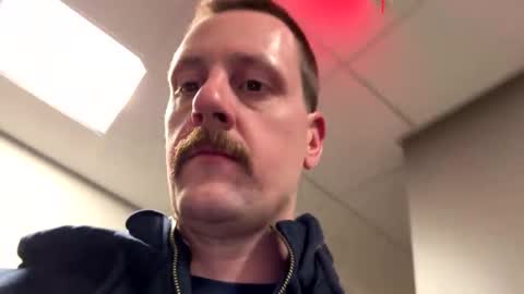 bestfriend123456 online show from February 27, 2026, 1:27 am