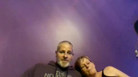 Snapshot of bestredinbed chatting on April 16, 2026, 10:05 am bestredinbed online show from April 16, 2026, 10:05 am