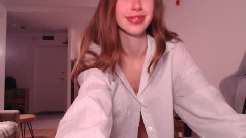 Snapshot of bestzoeyever chatting on December 15, 2024, 2:27 pm Zo online show from December 15, 2024, 2:27 pm