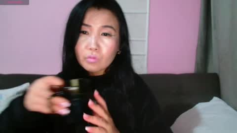 Bet Lu online show from October 15, 2025, 8:53 pm