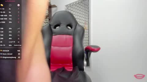 Snapshot of bethanywilliams4 chatting on January 31, 2025, 8:54 am carolina online show from January 31, 2025, 8:54 am