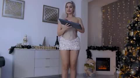 bethierusse online show from December 22, 2025, 5:48 am