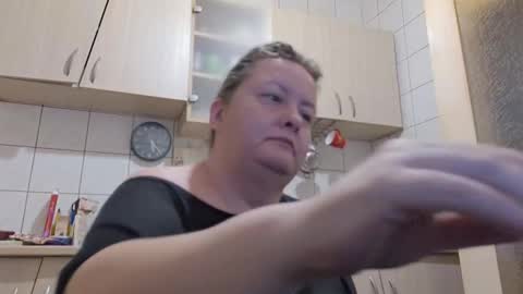 Snapshot of bethnorth chatting on October 10, 2025, 2:21 am bethnorth online show from October 10, 2025, 2:21 am