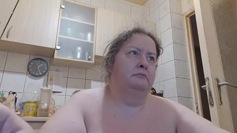 Snapshot of bethnorth chatting on April 11, 2026, 10:25 pm bethnorth online show from April 11, 2026, 10:25 pm