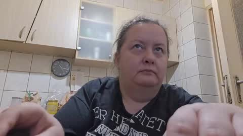 Snapshot of bethnorth chatting on April 13, 2026, 12:16 am bethnorth online show from April 13, 2026, 12:16 am